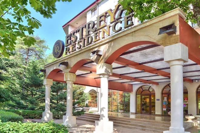 Estreya residence