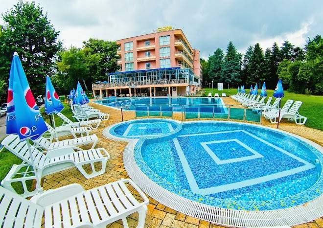 Gloria hotel