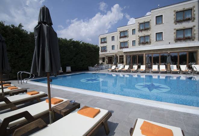 Marina residence hotel & restaurant