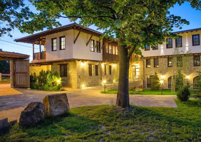 The Complex Arbanashki Han Image