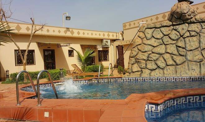 Hotels zind naaba cafe des arts