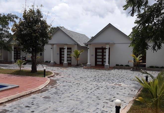 Coconut grove bungalows