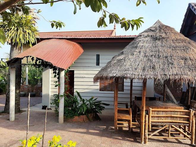 Kampot pathways bungalows