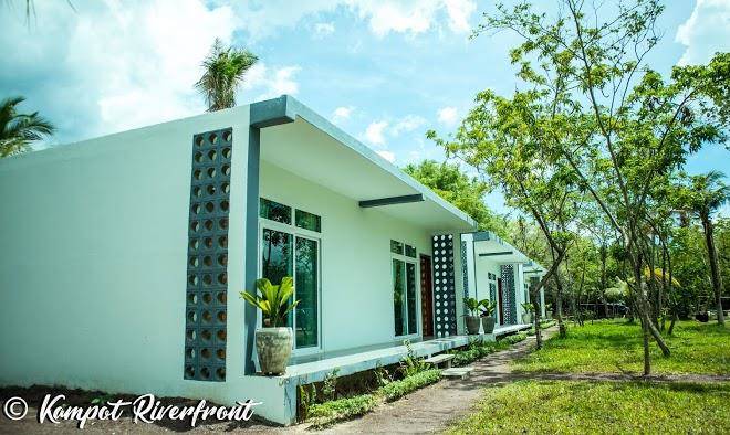 Kampot riverfront boutique