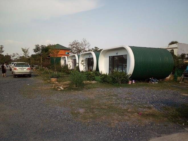 Railway bridge bungalow