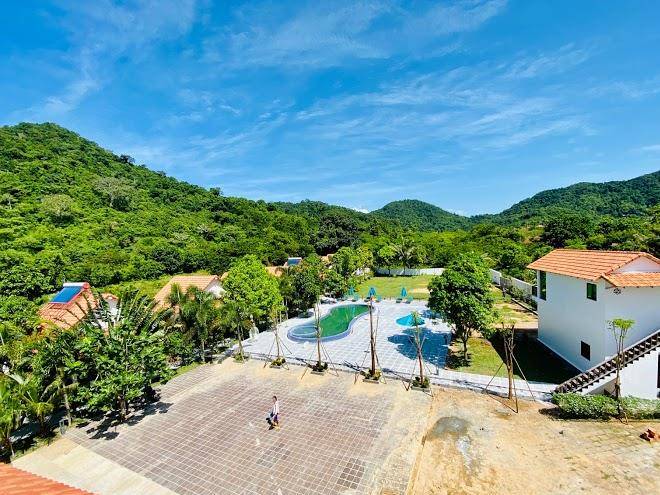 Season bay resort