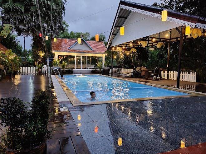 Sareth resort