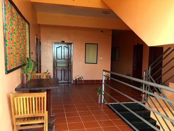 River dolphin hotel
