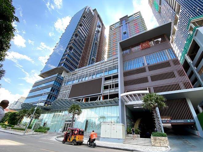Diamond twin tower condo and office centre