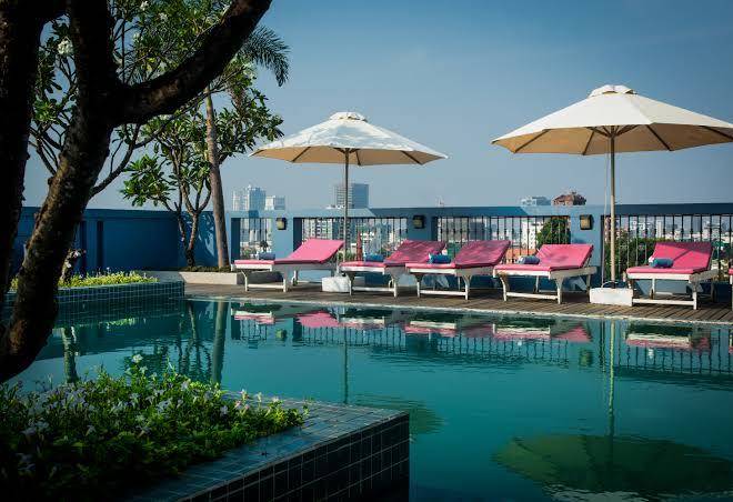 Frangipani royal palace hotel