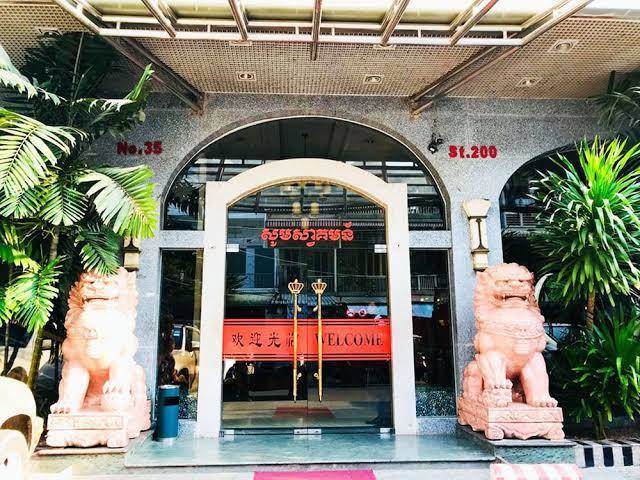 Hotel luxury world