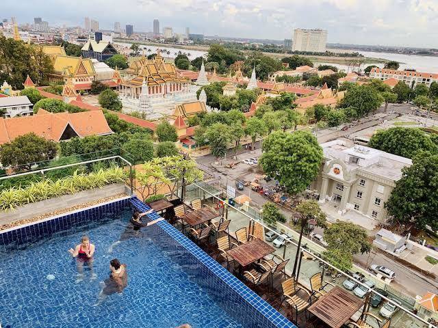 Le botum hotel