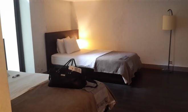 Le cube hotel