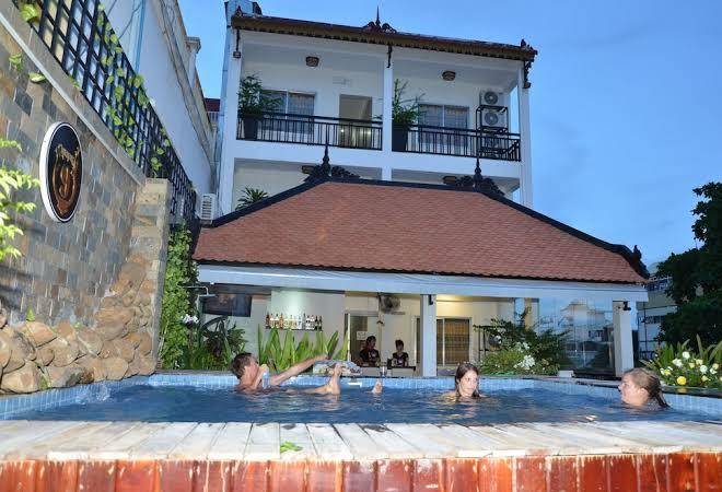 Number 9 hotel