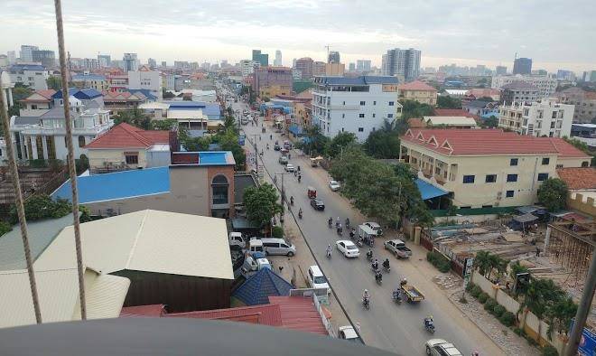 Angkor sara hotel & skybar