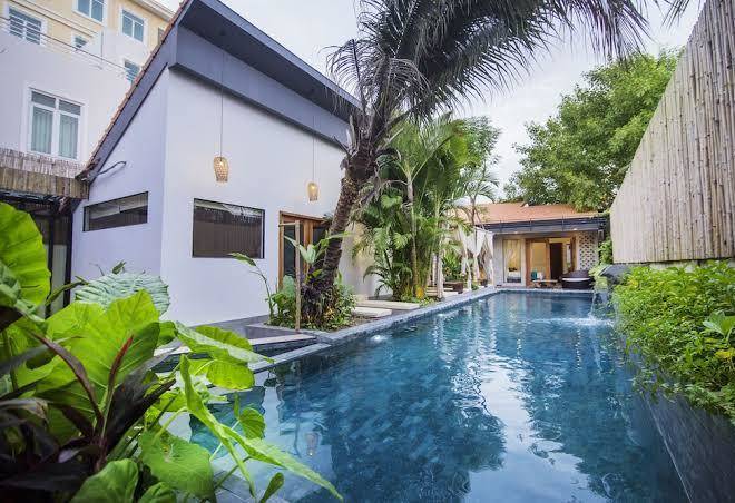 Sarina boutique hotel
