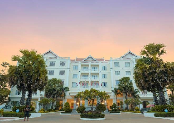 Pursat riverside hotel & spa