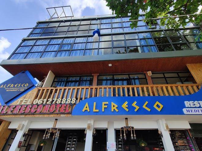 Alfresco restaurant & hotel