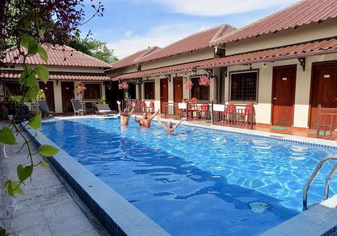 Makara bungalows