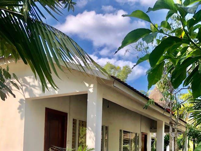 Mpaybay bungalows