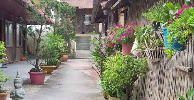 Tranquility bungalows bar & restaurant
