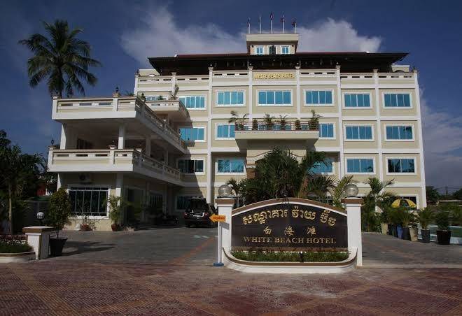 White beach hotel