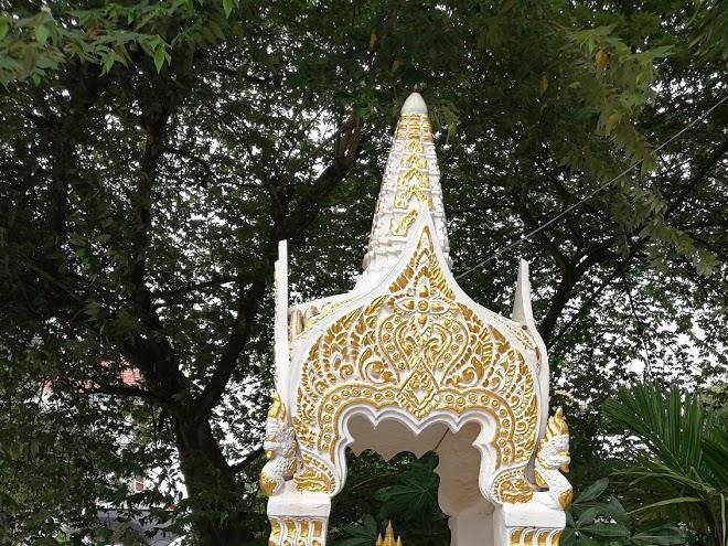 Lotus diamond hotel