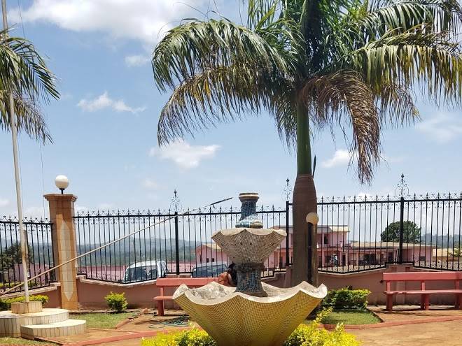 Mbouoh star palace