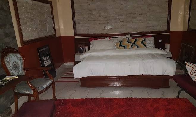 3813 hotel tiko