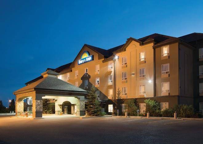 Days Inn By Wyndham Medicine Hat Image
