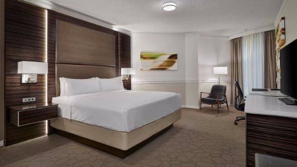 Delta hotels by marriott edmonton centre suites