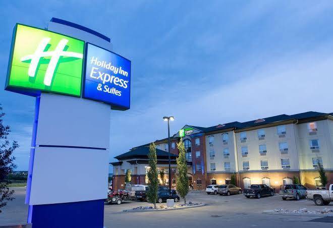 Holiday Inn Express & Suites Drayton Valley Image