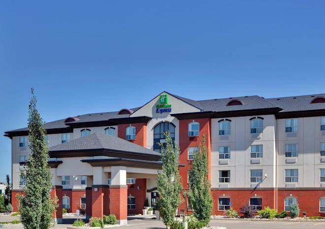 Holiday Inn Express & Suites Sherwood Park Edmonton Area Image