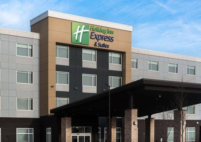 Holiday Inn Express & Suites West Edmonton Mall Area Image