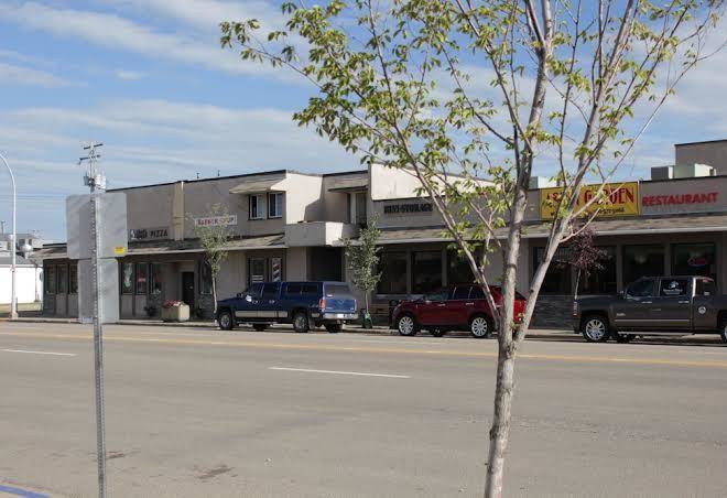 Morinville plaza & suites
