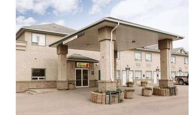 Super 8 By Wyndham Drayton Valley Image