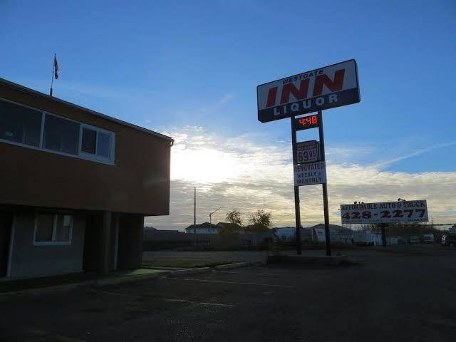 Westgate motor inn & liquor