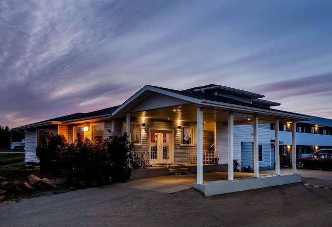 Super 8 by wyndham smoky lake