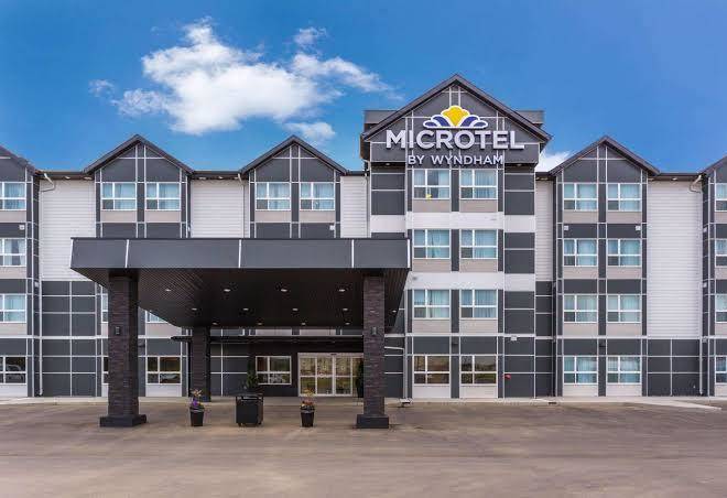 Microtel inn & suites by wyndham whitecourt