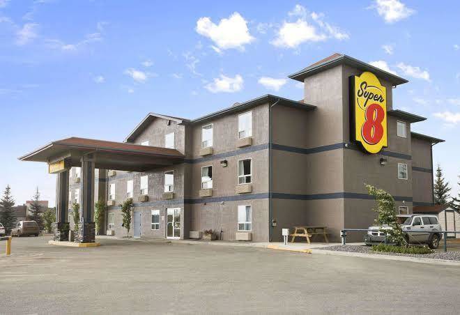 Super 8 by wyndham whitecourt