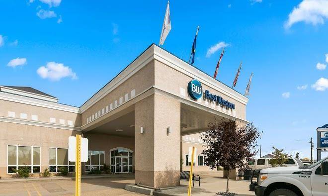 Best western high road inn