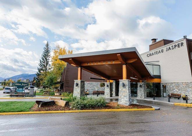 Chateau Jasper Hotel Image