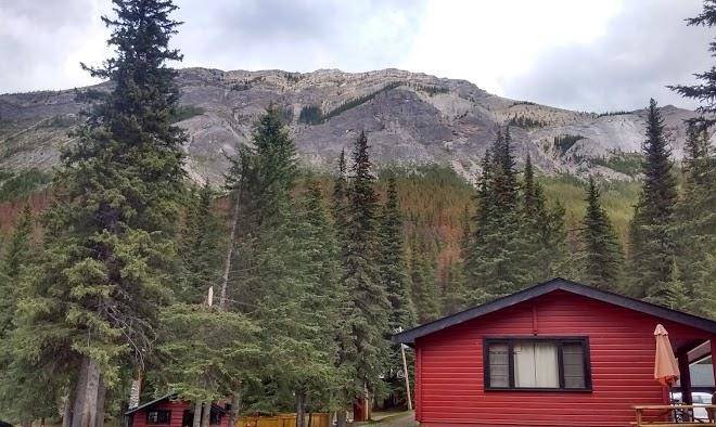 Miette hot spring bungalows