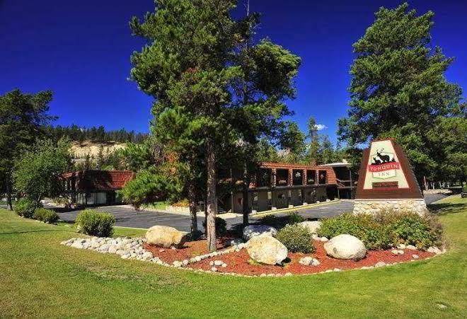 Tonquin inn