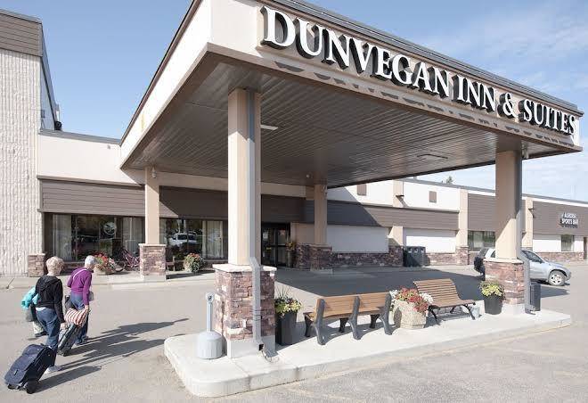 Dunvegan inn & suites
