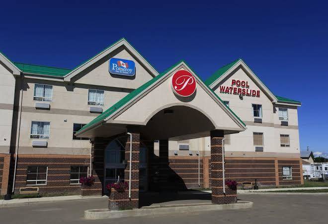 Pomeroy inn & suites grimshaw