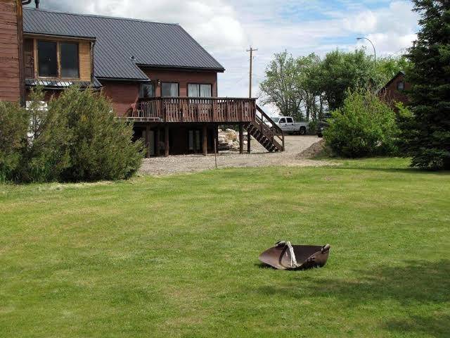 Barn store & bear country inn and suites