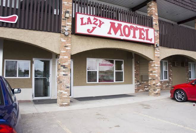 Lazy j motel