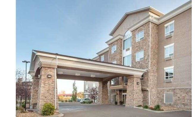 Ramada by wyndham drumheller hotel & suites