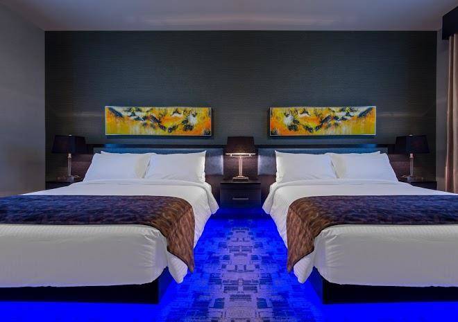 Applause hotel